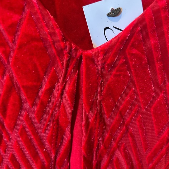 NY Collection Woman 2X Red Velvet Burnout Layered Tank Look w/V-Neck Top Blouse - Picture 5 of 9